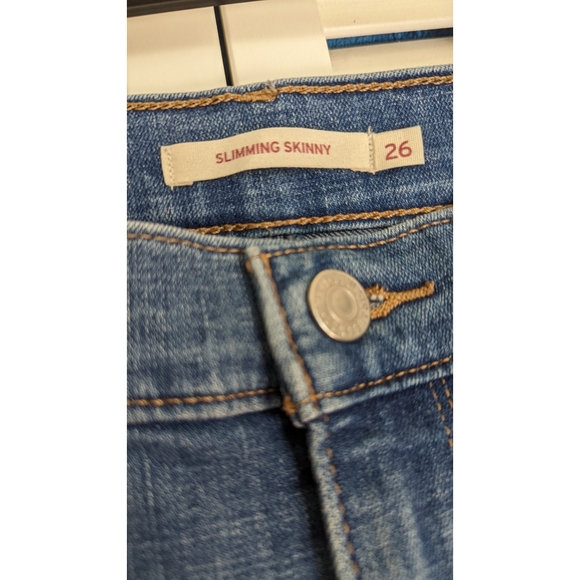 Levi's Slimming Skinny Mid-Rise Medium Wash  Skinny Jeans - Picture 6 of 8